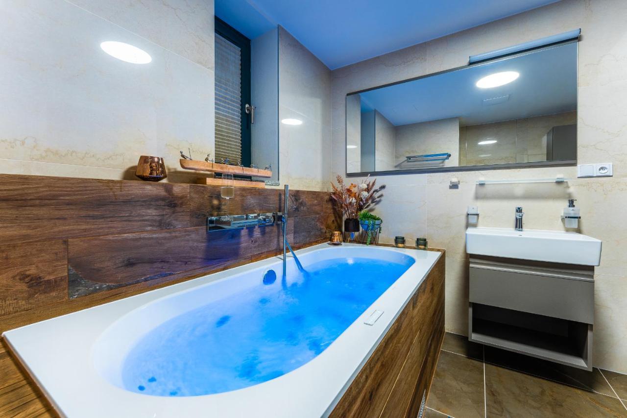 Apartament I313 Molo Lipno With Private Wellness Lipno nad Vltavou Exterior foto